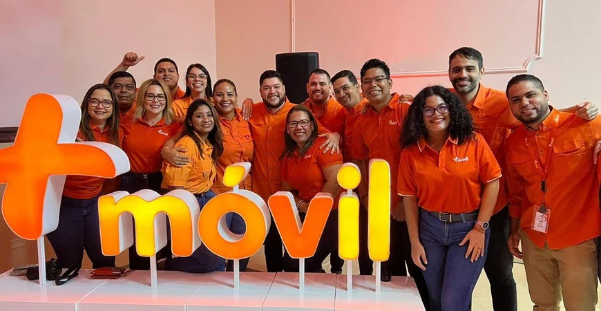 Canales comerciales coordinados de Grupo Innovatek: tiendas, rutas y contact center
