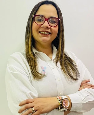 Elizabeth Del Gordo, Directora de Operaciones de Grupo Innovatek